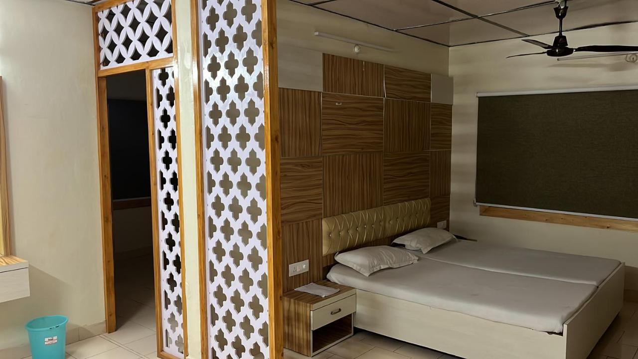 Pops Resort Pālampur Εξωτερικό φωτογραφία