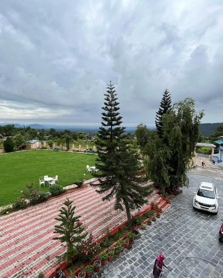 Pops Resort Pālampur Εξωτερικό φωτογραφία