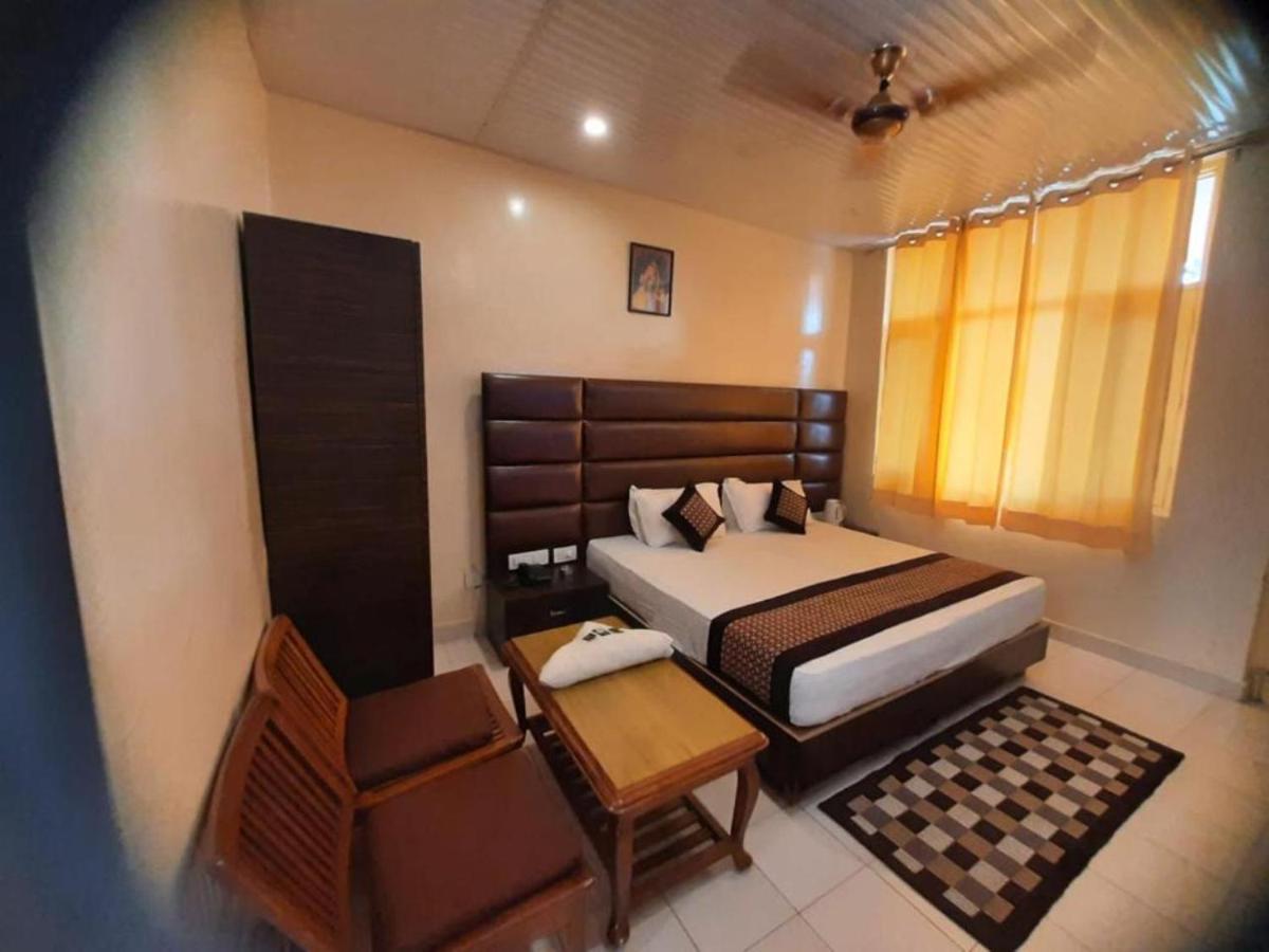Pops Resort Pālampur Εξωτερικό φωτογραφία