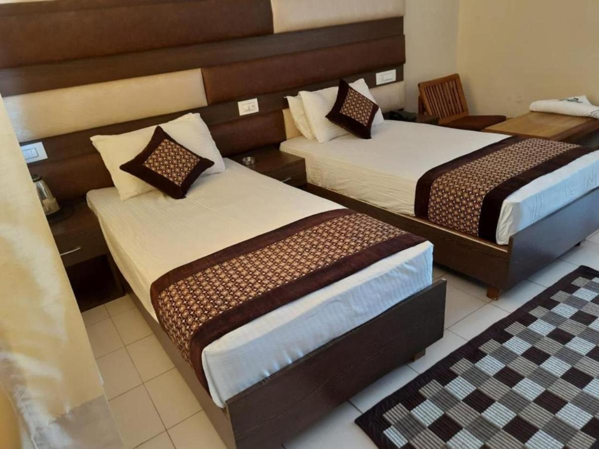Pops Resort Pālampur Εξωτερικό φωτογραφία
