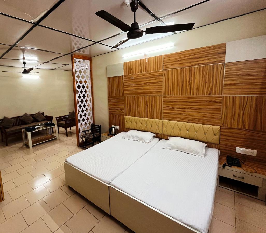 Pops Resort Pālampur Εξωτερικό φωτογραφία