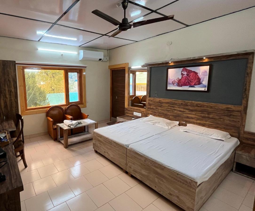 Pops Resort Pālampur Εξωτερικό φωτογραφία