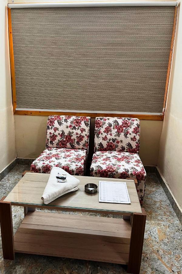 Pops Resort Pālampur Εξωτερικό φωτογραφία
